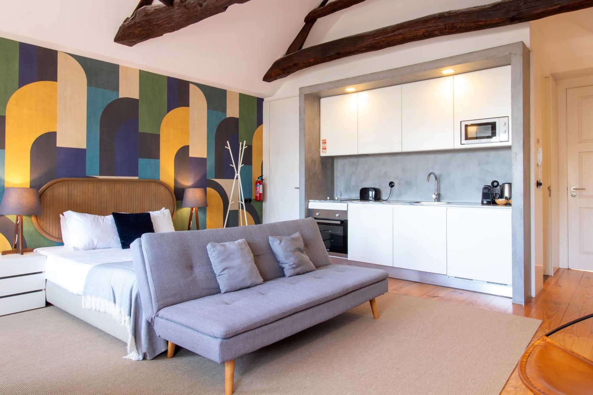 Lovelystay - Dirk - Almada 4º F Apartment